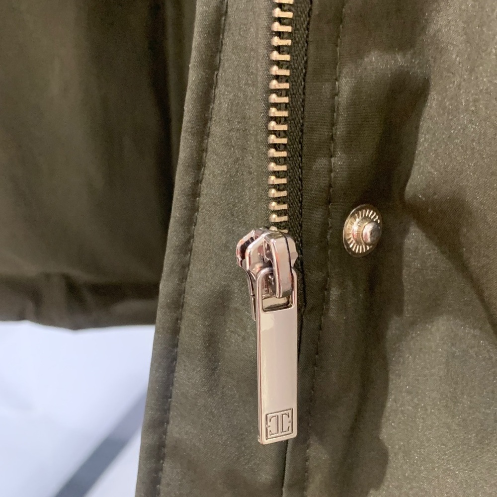 Ivanka Trump Olive Hooded Winter Parka - Picture 8 of 15